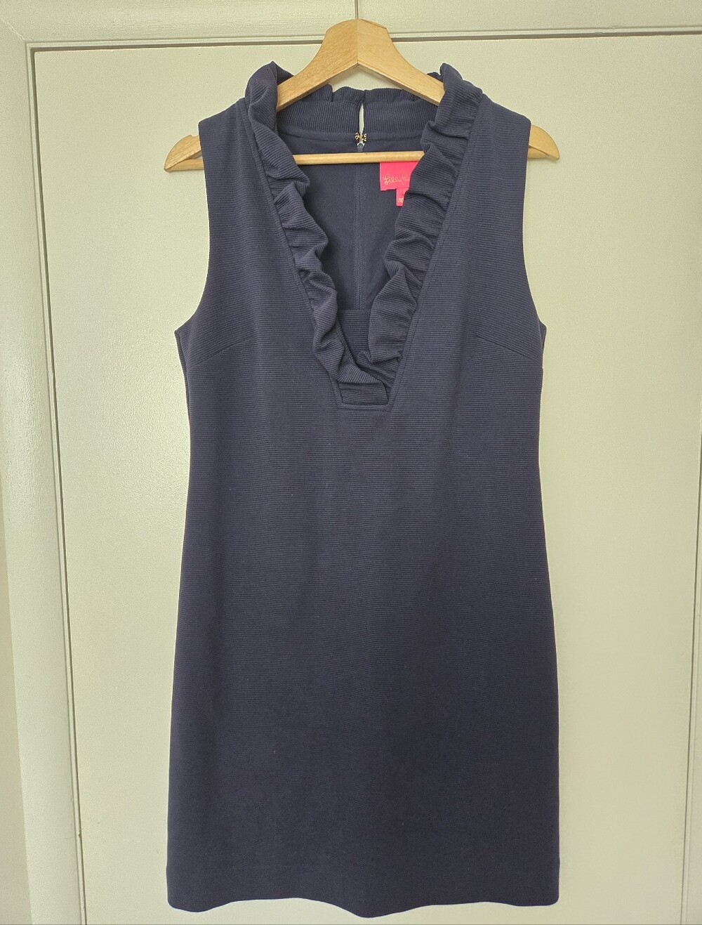 Lilly Pulitzer Navy Blue Tisbury Ruffle Sleeveless Sheath Dress Size Medium - Picture 2 of 5